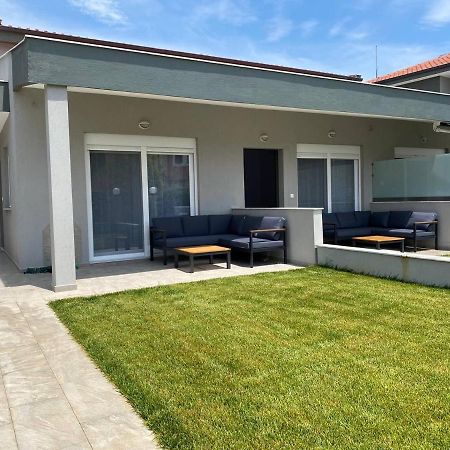 Lili Houses In Nikiti 350M From The Beach Екстериор снимка